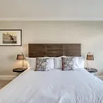 Cozysuites 800 Tower 2Br With Gym! 28