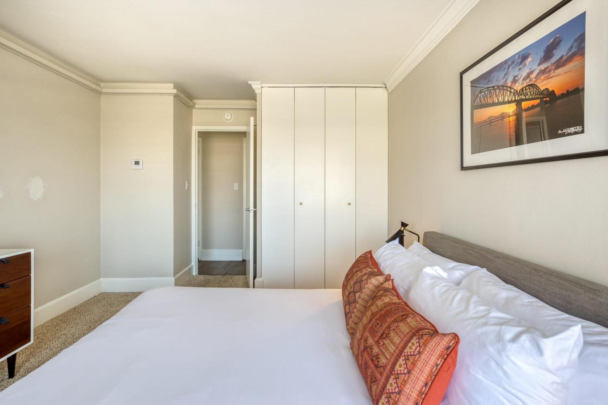 Cozysuites 800 Tower 2br With Gym! 28 *