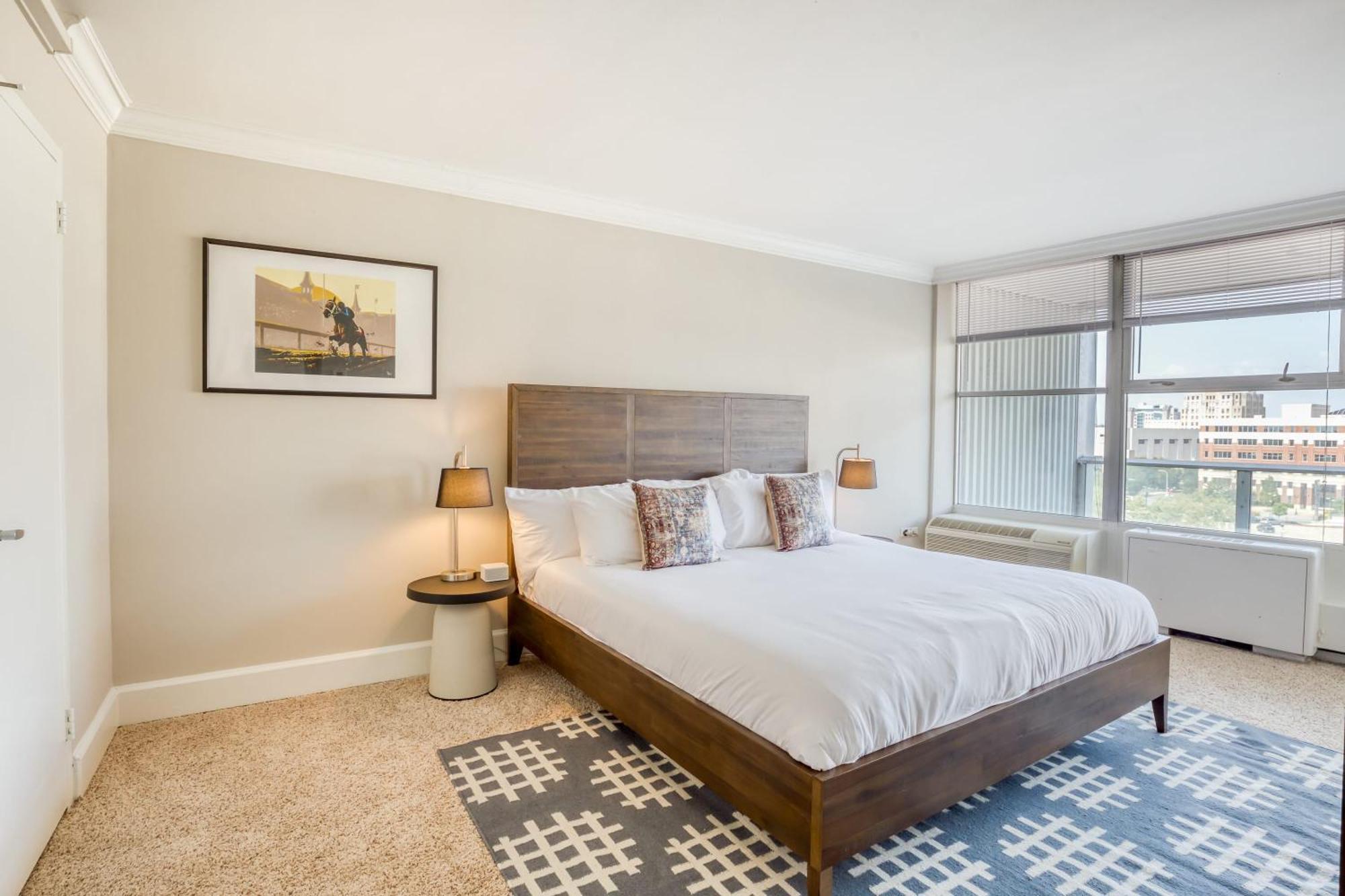 Cozysuites 800 Tower 2br With Gym! 28 Louisville